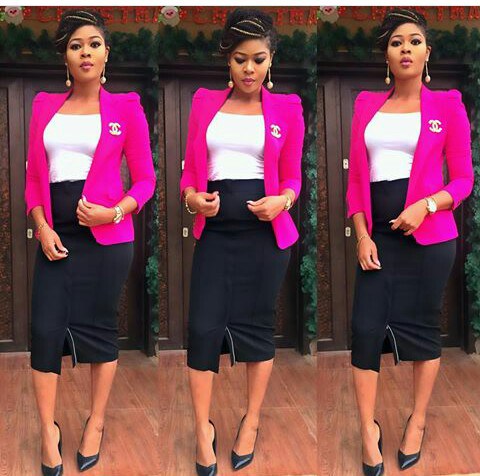 10-Corporate-Outfit-Ideas-You-should-Rock-@chyplum-amillionstyles.com_(1)